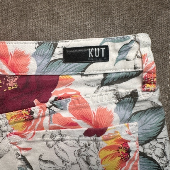 Kut from the Kloth Floral Jean Shorts - Pink and Gray - Picture 4 of 7